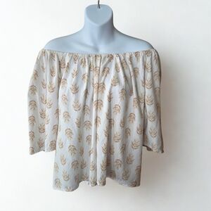 Old Navy Off-Shoulder Blouse in Cream and Tan